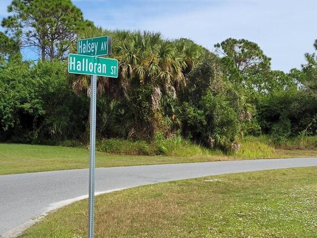 121 Halloran Street, Palm Bay, FL 32909