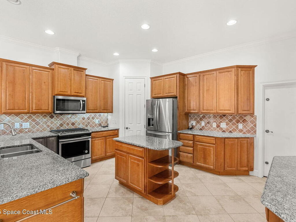 4034 Waterloo Place, Melbourne, FL 32940