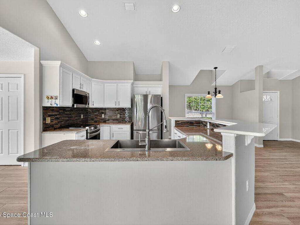 3401 Indian Trail, Eustis, FL 32736