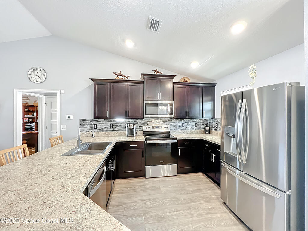 941 Le Baron Street, Palm Bay, FL 32908