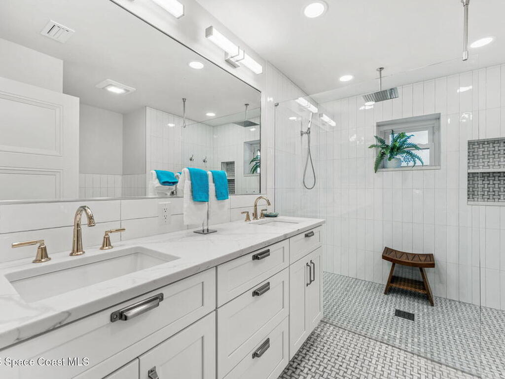 200 Oak Street, Melbourne Beach, FL 32951