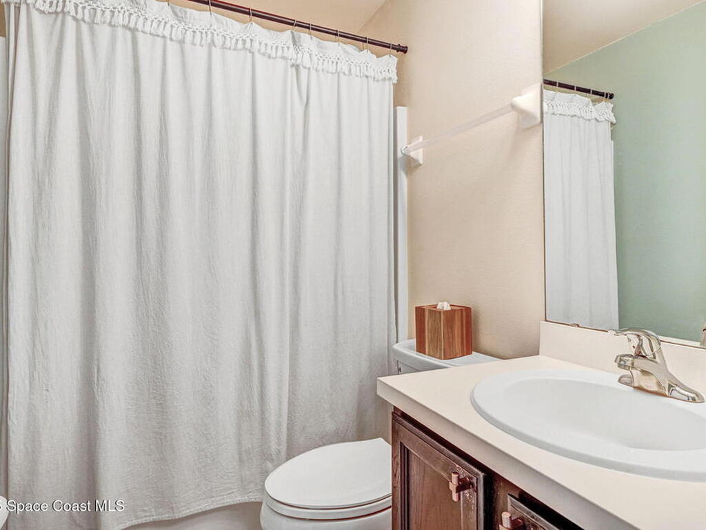 2015 Blue Ridge Avenue, Melbourne, FL 32935