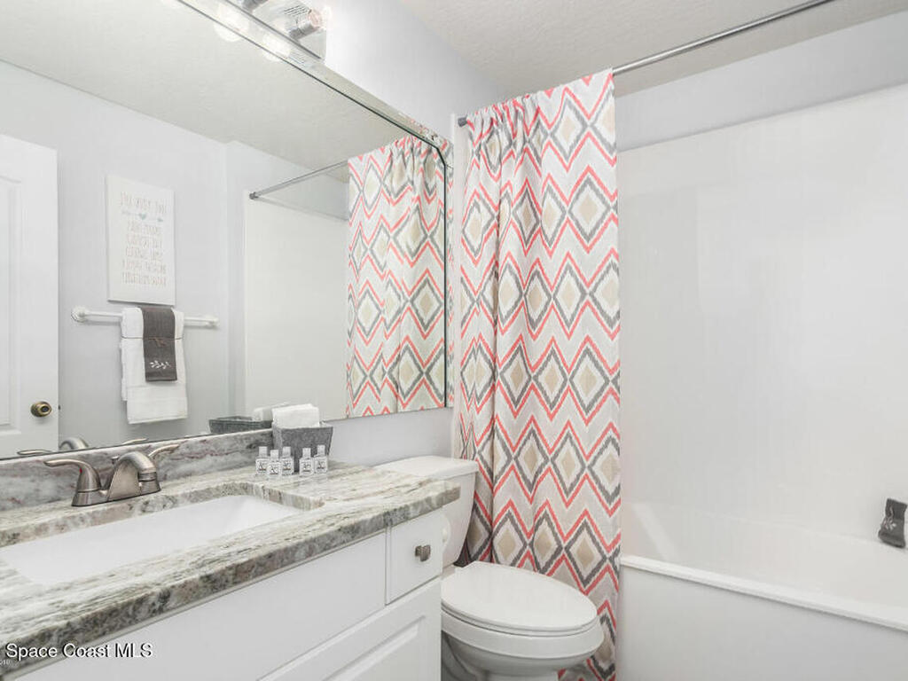 530 Sunset Lakes Drive, Merritt Island, FL 32953