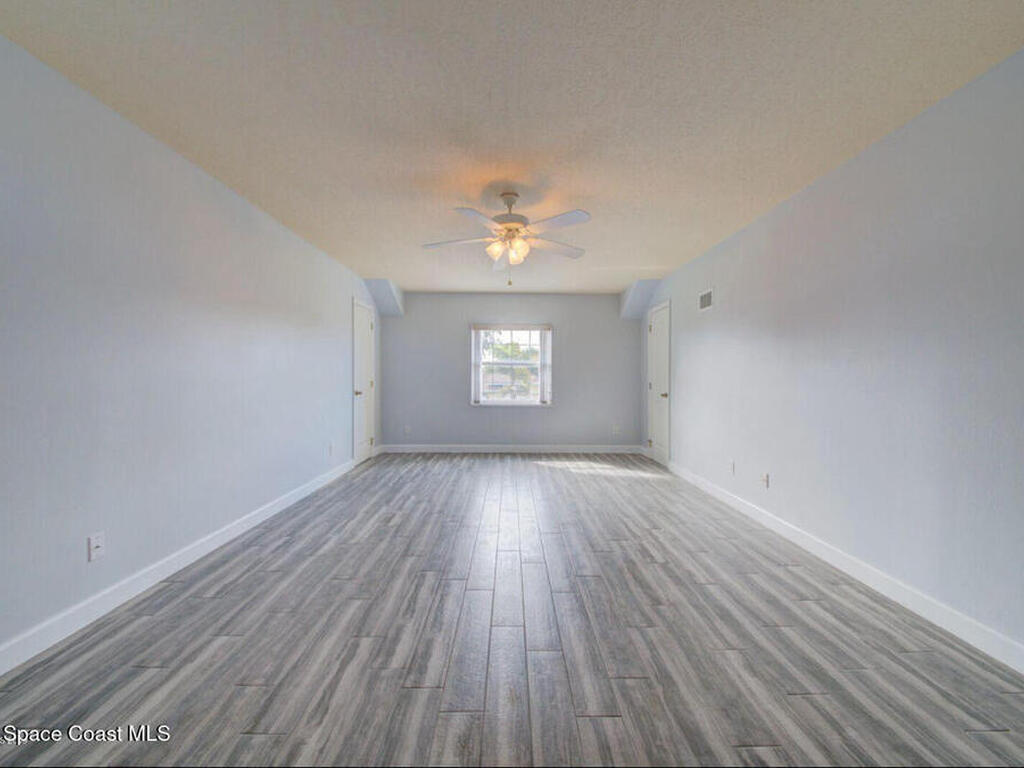 530 Sunset Lakes Drive, Merritt Island, FL 32953