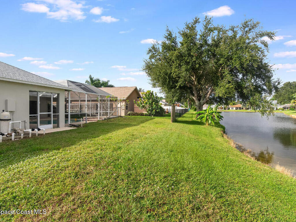 530 Sunset Lakes Drive, Merritt Island, FL 32953