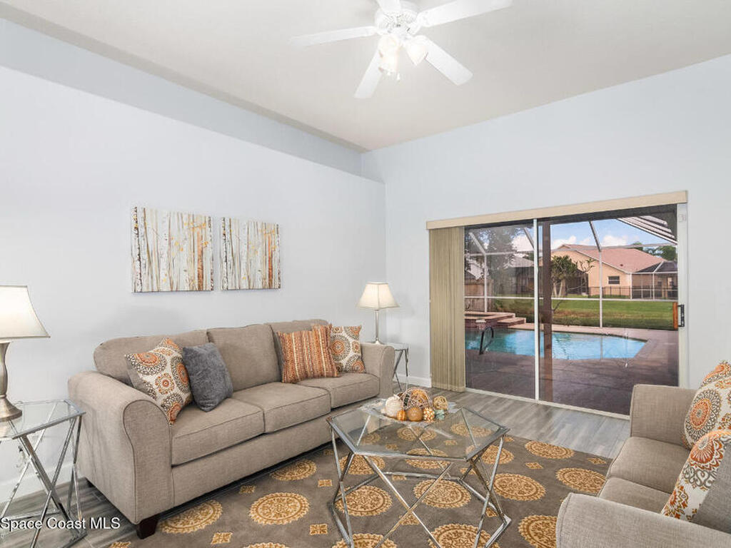 530 Sunset Lakes Drive, Merritt Island, FL 32953