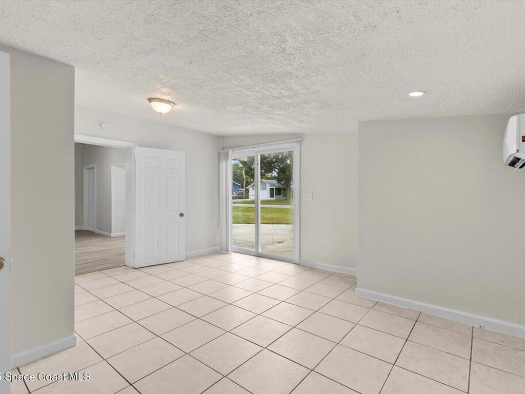 7506 Roberts Road, Fort Pierce, FL 34951