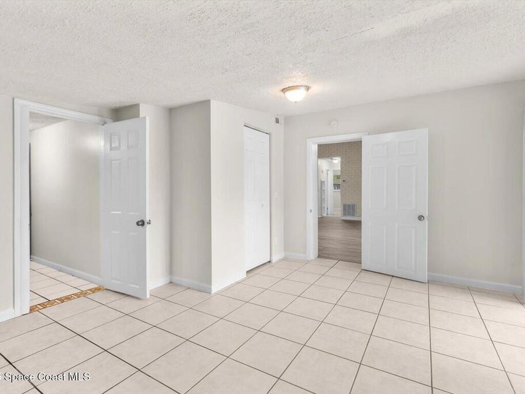 7506 Roberts Road, Fort Pierce, FL 34951