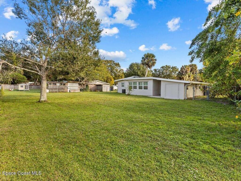 7506 Roberts Road, Fort Pierce, FL 34951
