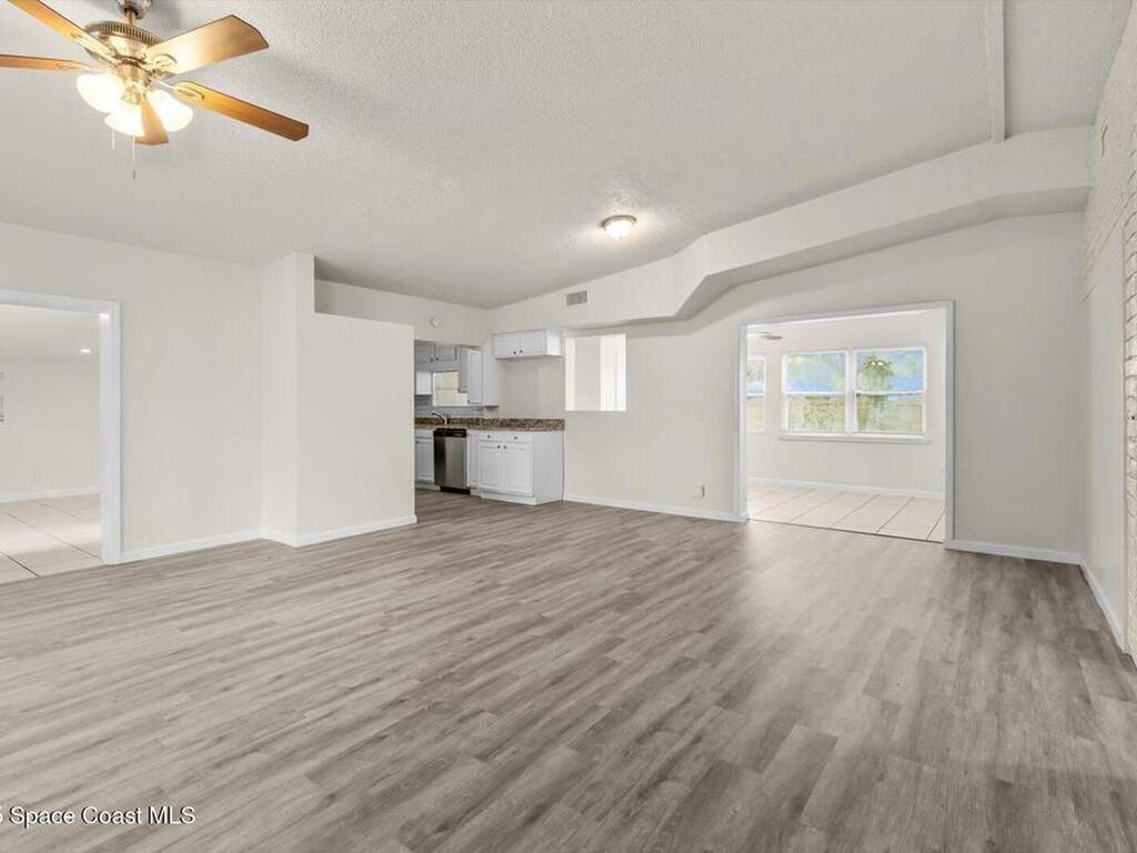 7506 Roberts Road, Fort Pierce, FL 34951