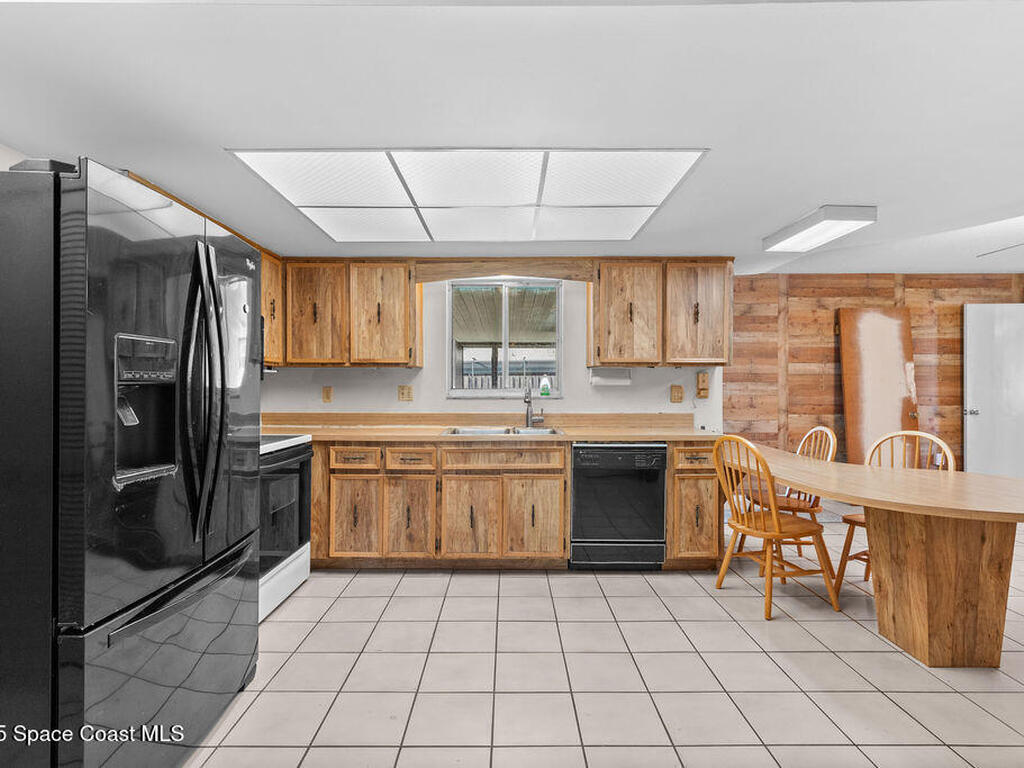 2175 Windsor Drive, Merritt Island, FL 32952