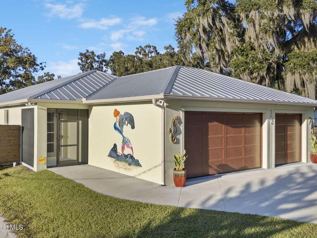 152 Indian Creek Road, Oak Hill, FL 32759