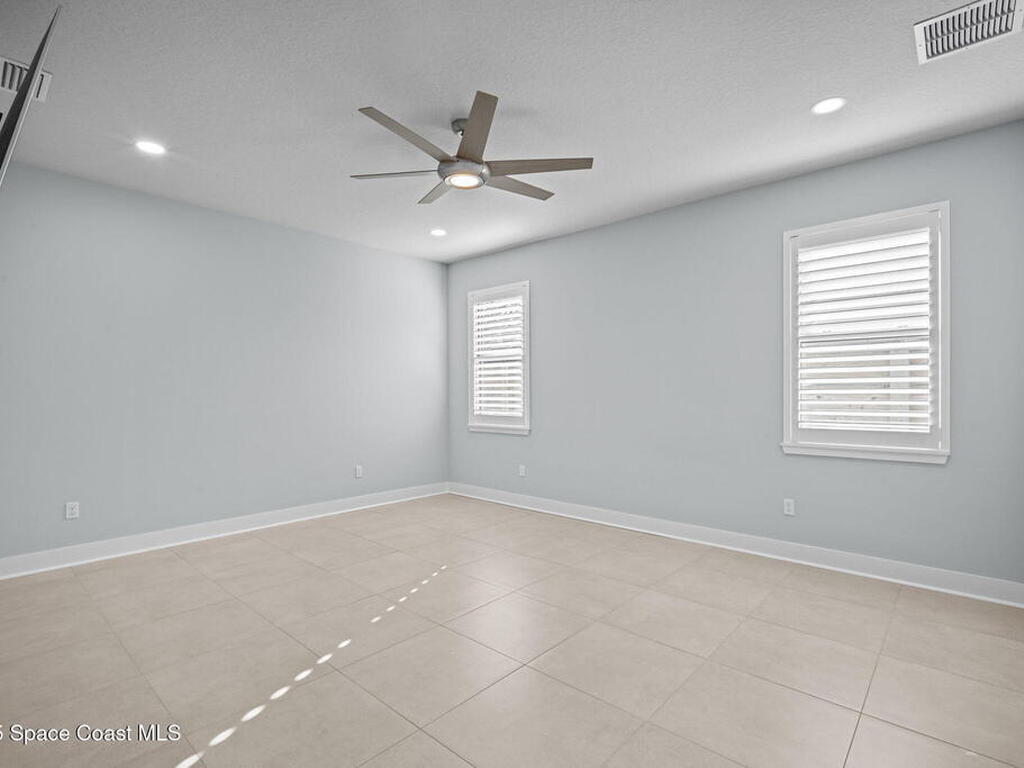 152 Indian Creek Road, Oak Hill, FL 32759