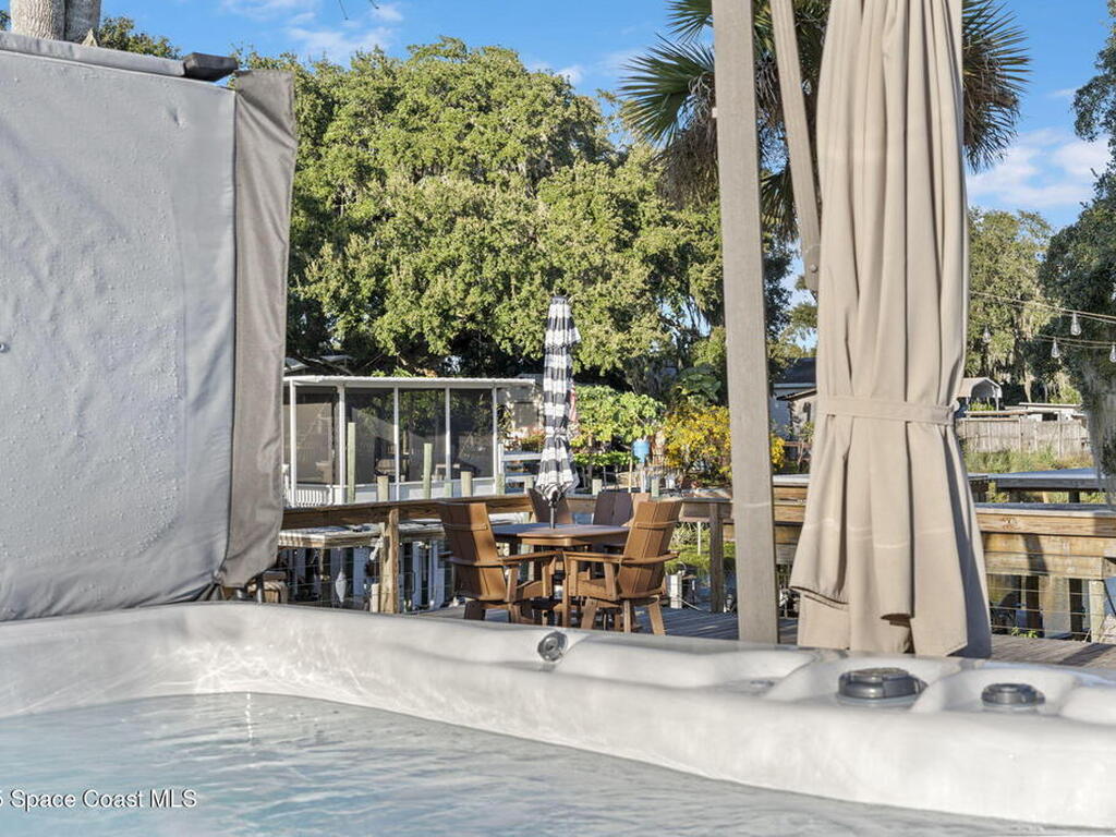 152 Indian Creek Road, Oak Hill, FL 32759