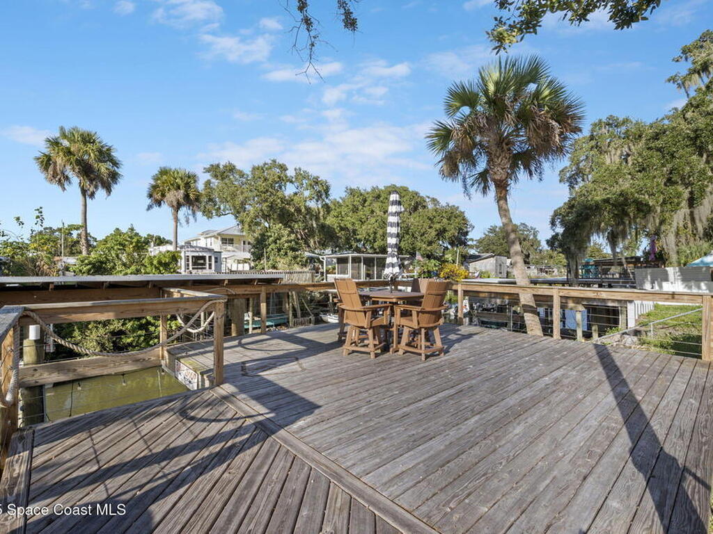 152 Indian Creek Road, Oak Hill, FL 32759