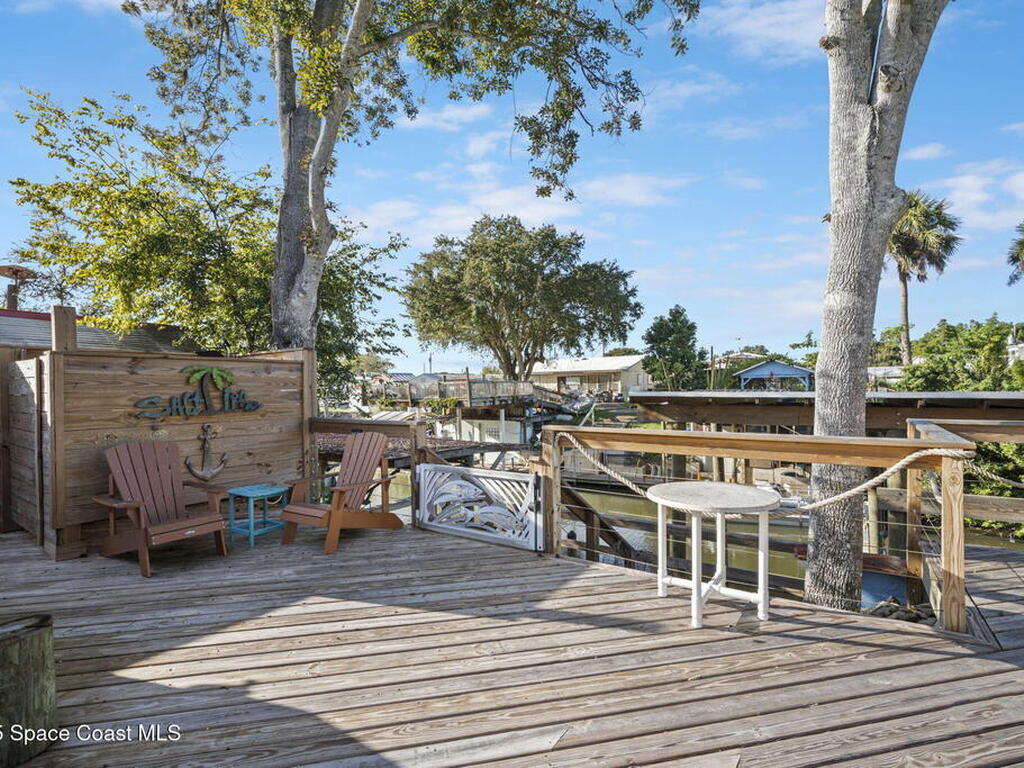 152 Indian Creek Road, Oak Hill, FL 32759