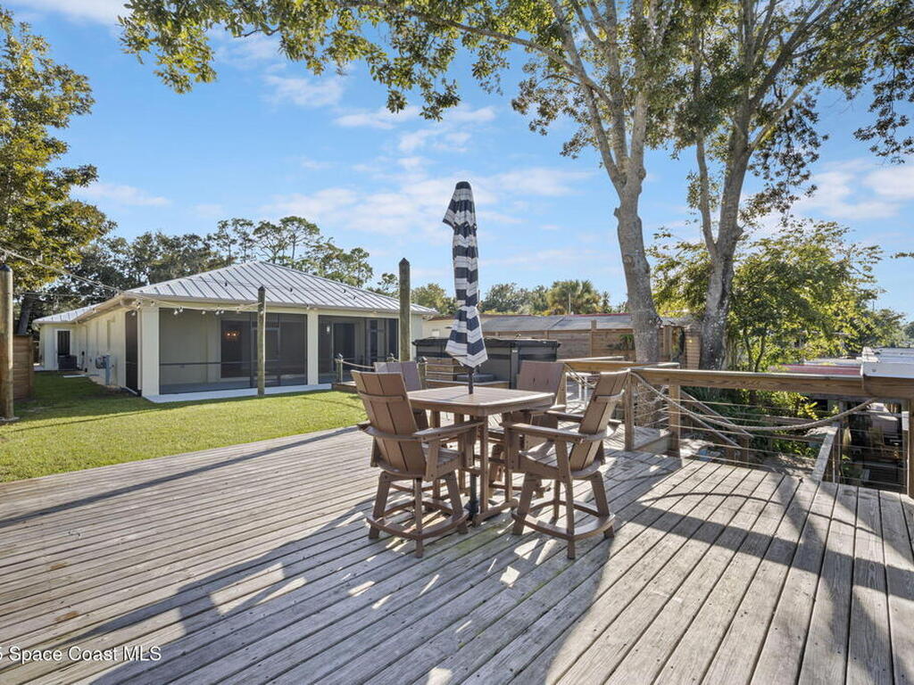 152 Indian Creek Road, Oak Hill, FL 32759