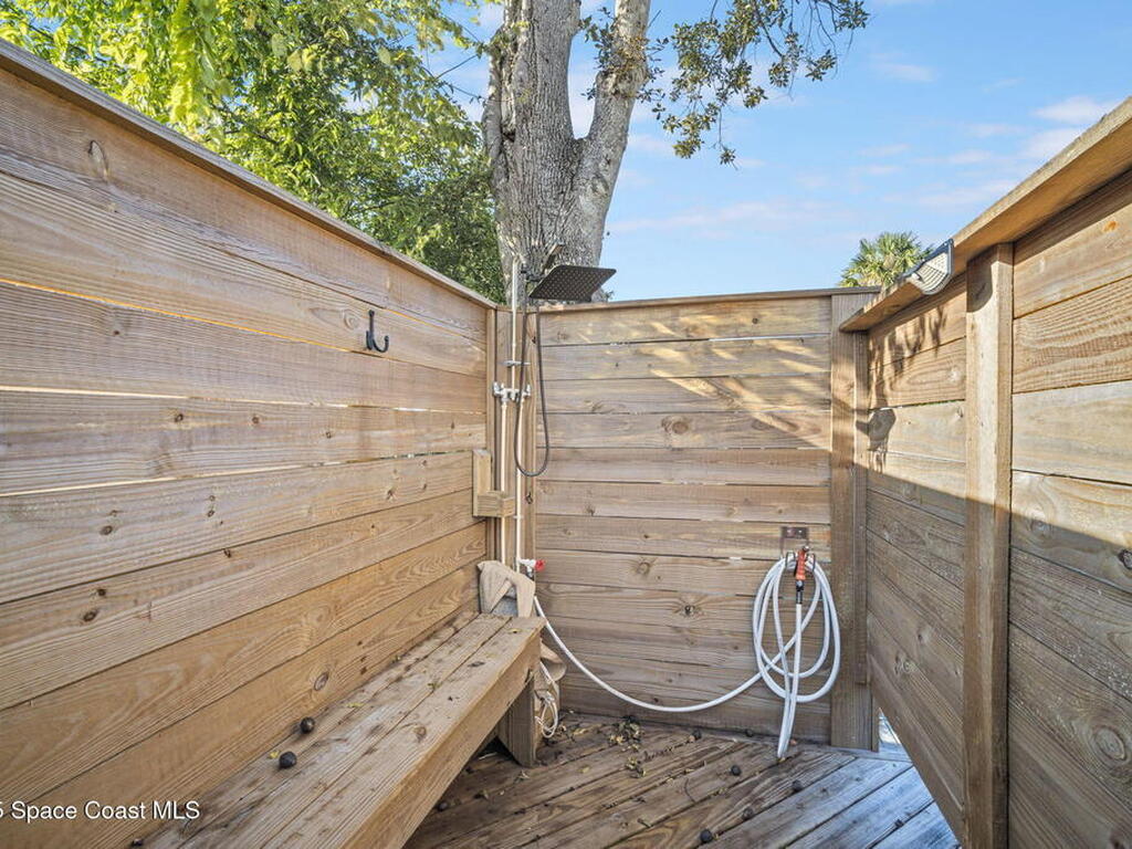 152 Indian Creek Road, Oak Hill, FL 32759