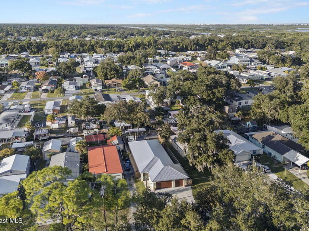 152 Indian Creek Road, Oak Hill, FL 32759