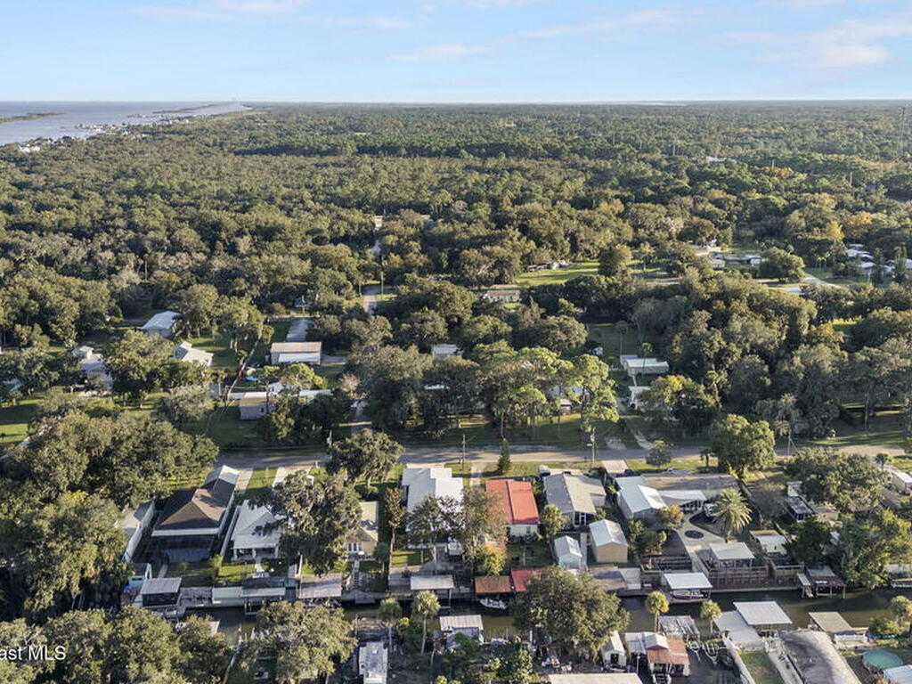 152 Indian Creek Road, Oak Hill, FL 32759