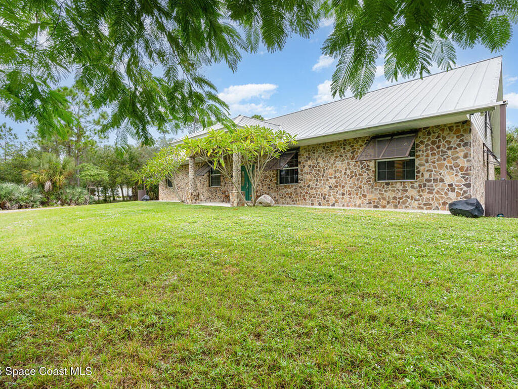 4207 Fortuna Avenue, Grant-Valkaria, FL 32950