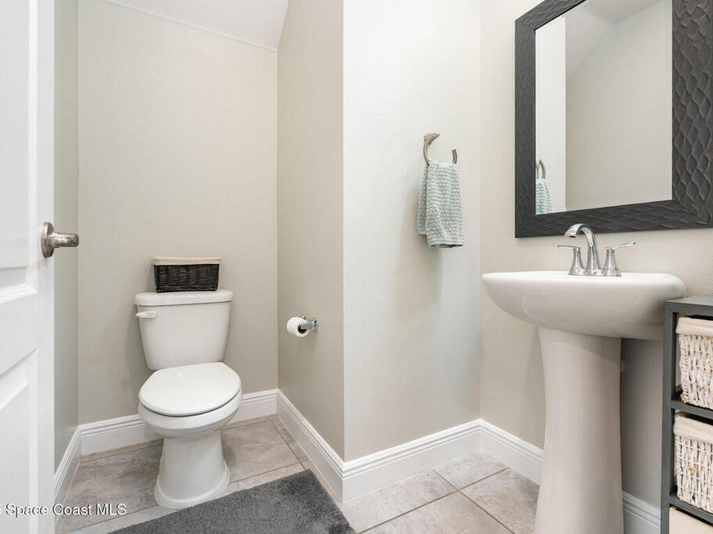 960 Bear Lake Drive, Rockledge, FL 32955