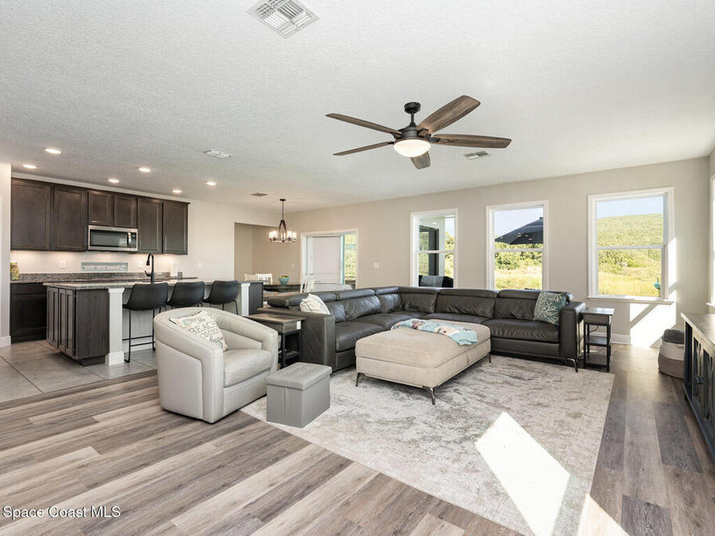 960 Bear Lake Drive, Rockledge, FL 32955