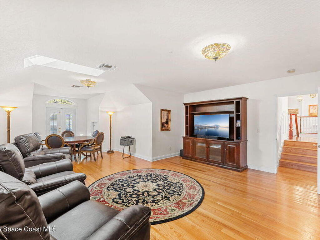 5585 Willoughby Drive, Melbourne, FL 32934