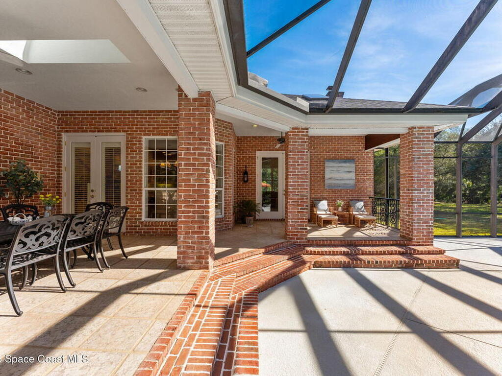 5585 Willoughby Drive, Melbourne, FL 32934