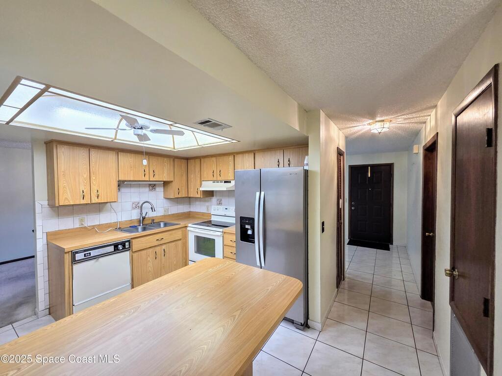 2591 Fulton Court, Melbourne, FL 32935