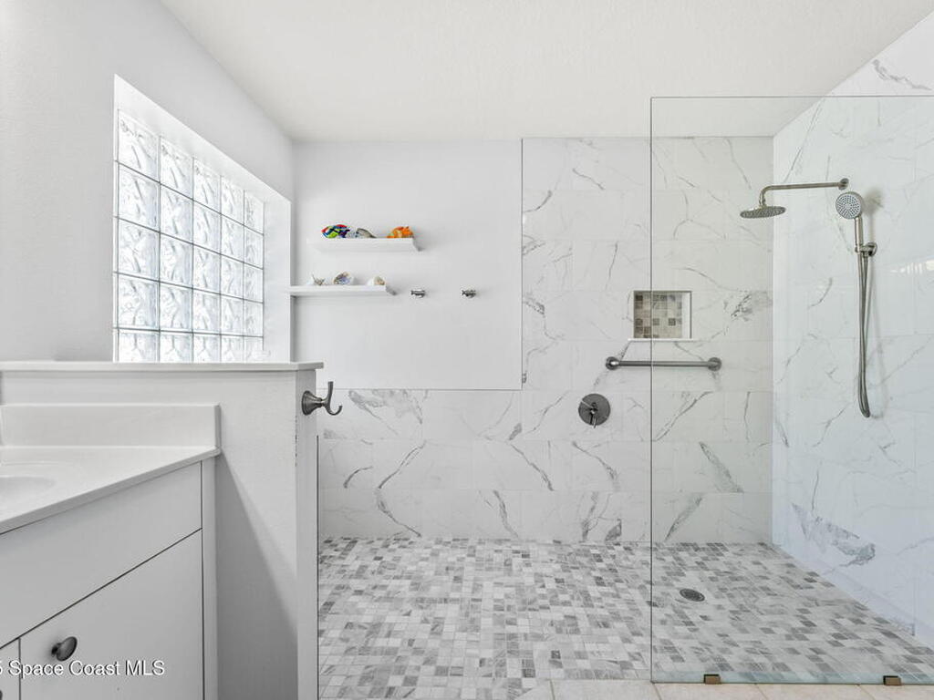 1690 Lago Mar Drive, Melbourne, FL 32940