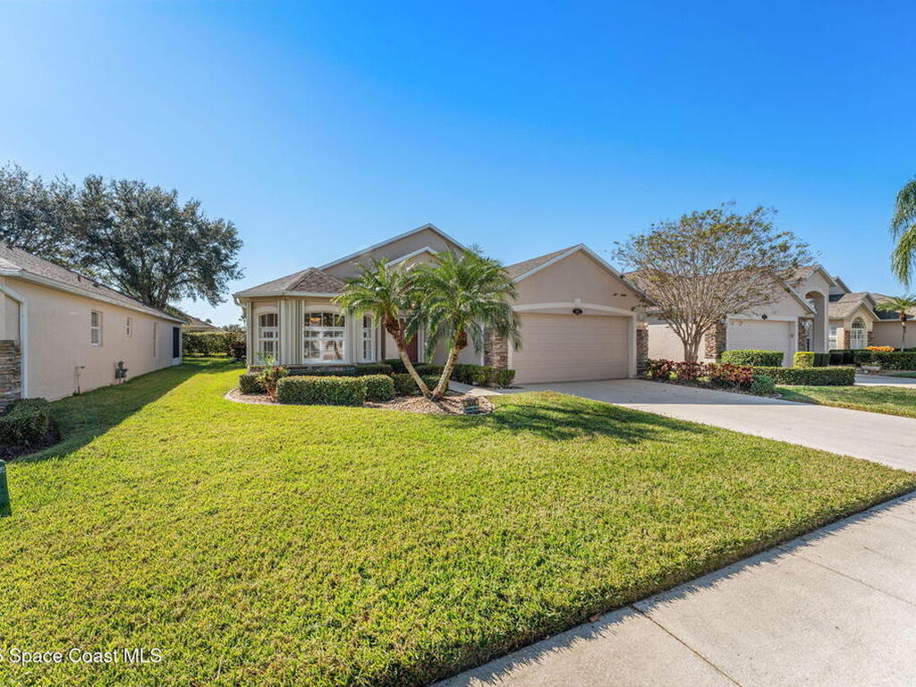 1690 Lago Mar Drive, Melbourne, FL 32940