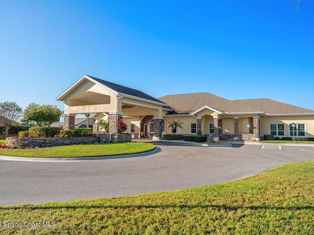 1690 Lago Mar Drive, Melbourne, FL 32940