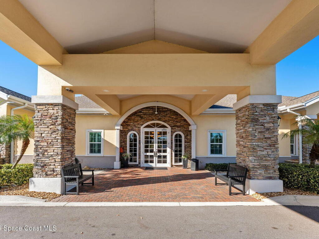 1690 Lago Mar Drive, Melbourne, FL 32940