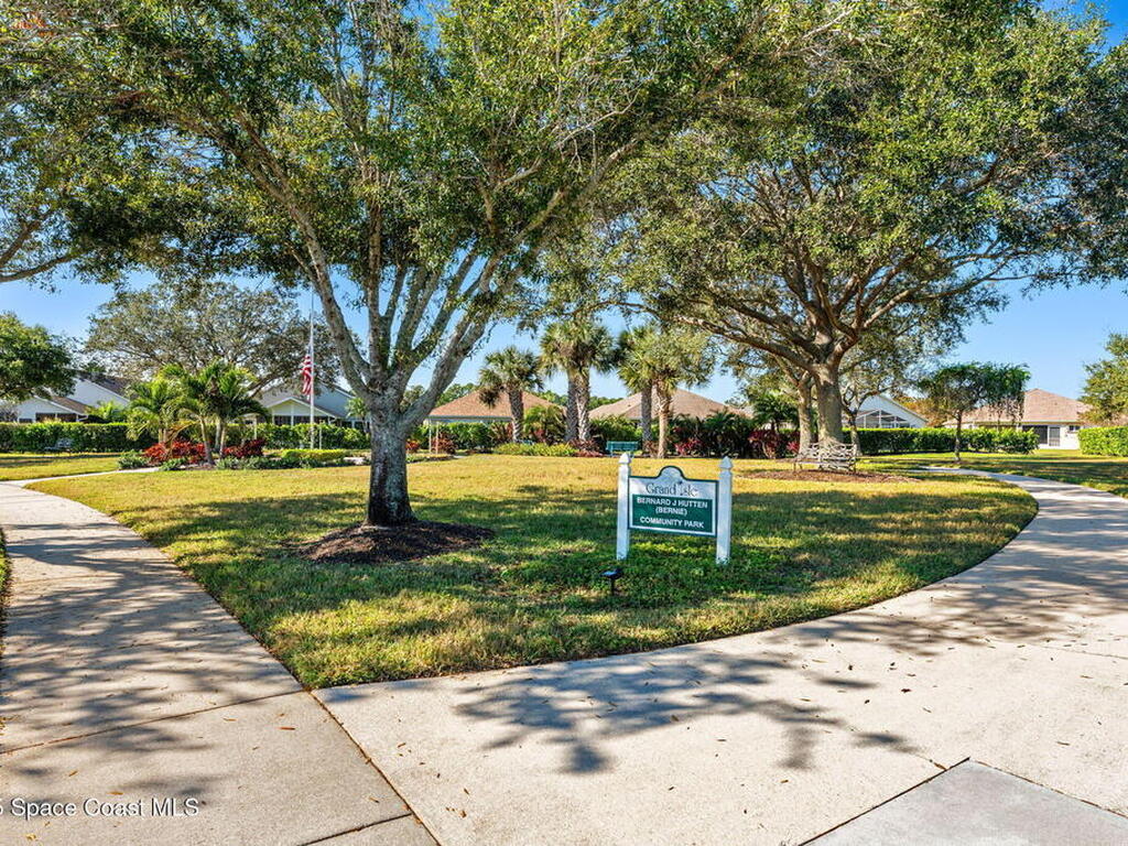 1690 Lago Mar Drive, Melbourne, FL 32940