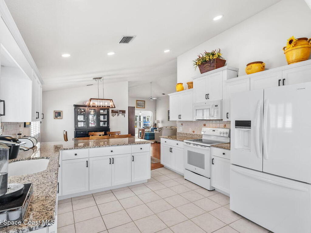 1690 Lago Mar Drive, Melbourne, FL 32940