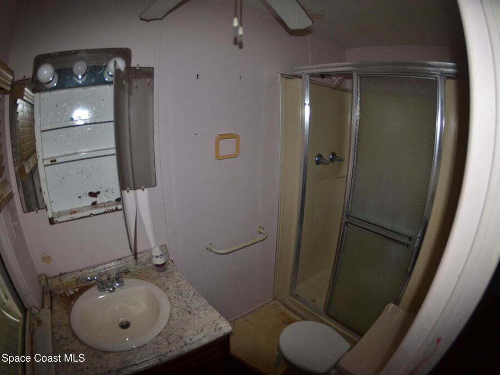 1056 Wren Circle, Barefoot Bay, FL 32976