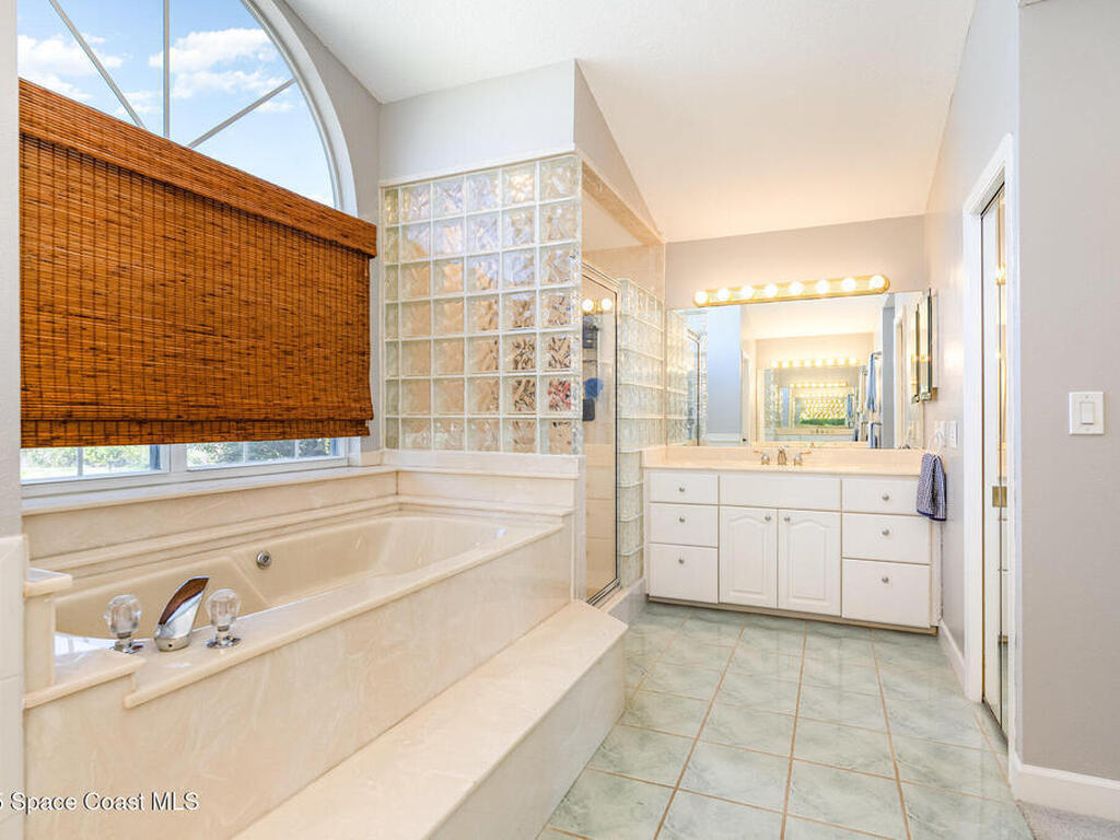 1617 Sun Pointe Place, Merritt Island, FL 32952