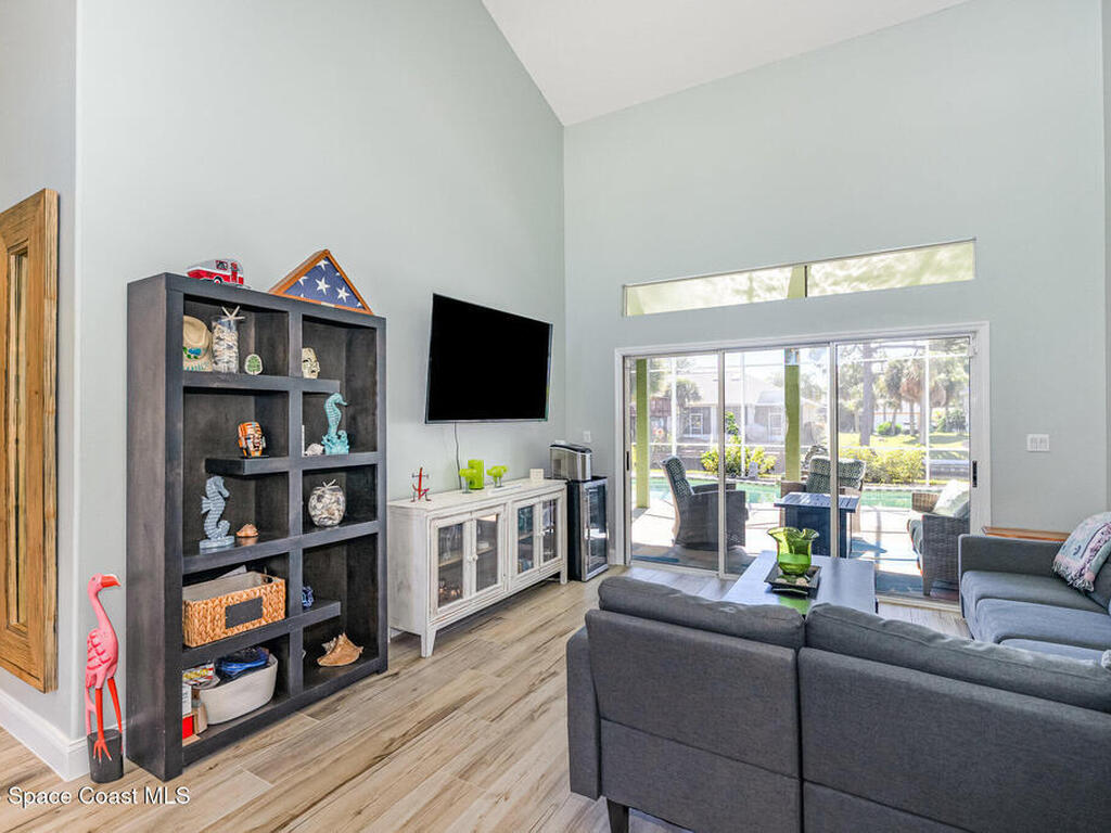 1617 Sun Pointe Place, Merritt Island, FL 32952