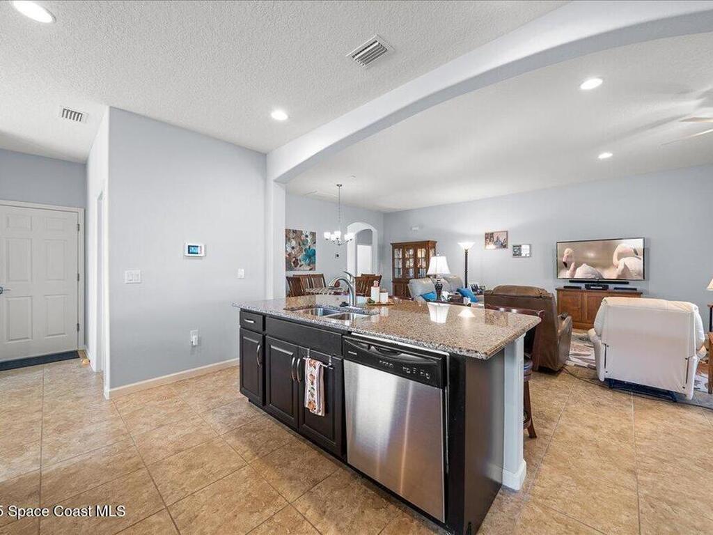 634 Easton Forest Circle, Palm Bay, FL 32909