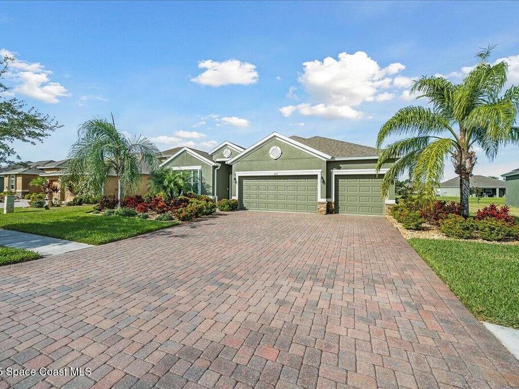 634 Easton Forest Circle, Palm Bay, FL 32909