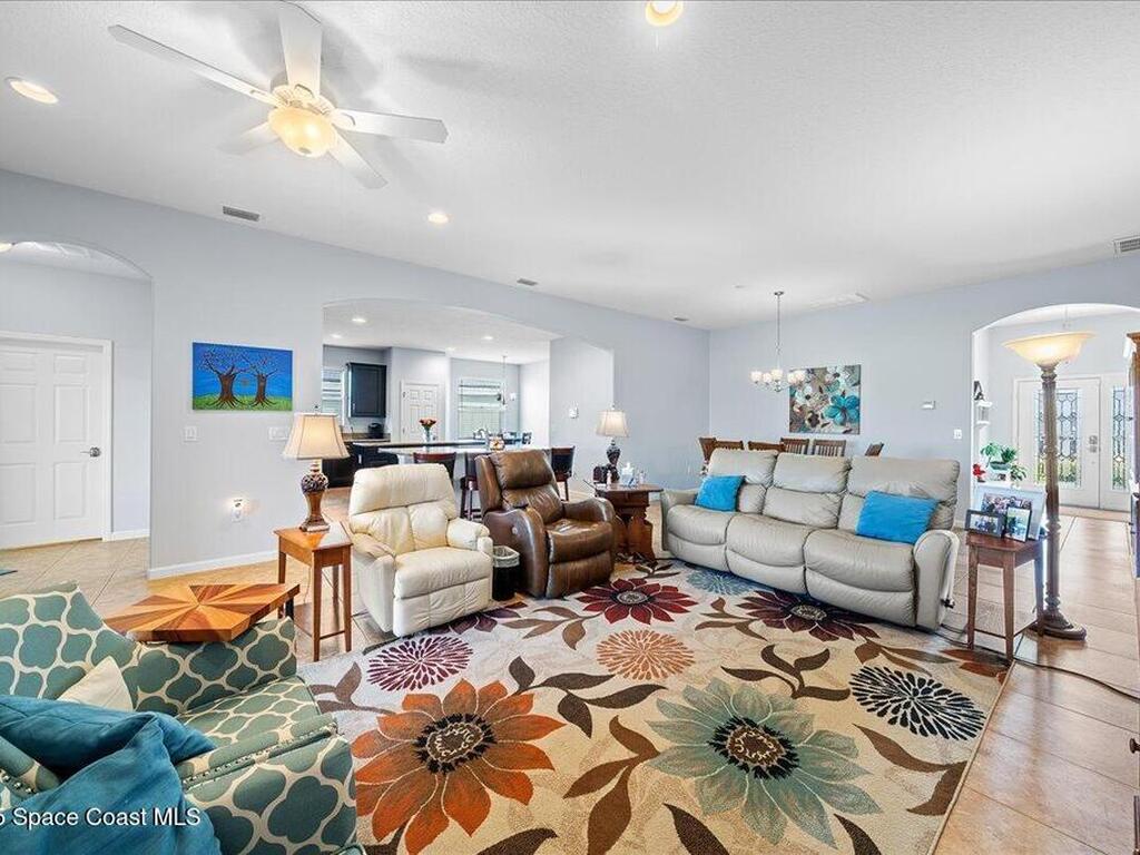 634 Easton Forest Circle, Palm Bay, FL 32909