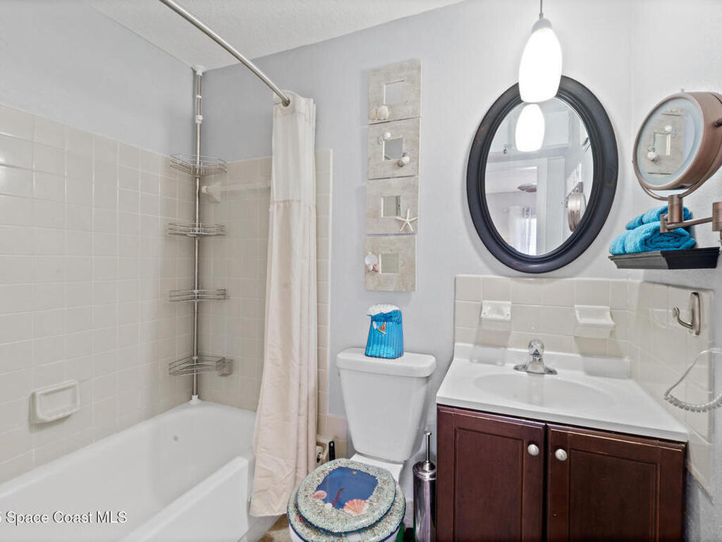 425 Harrison Avenue, Cape Canaveral, FL 32920