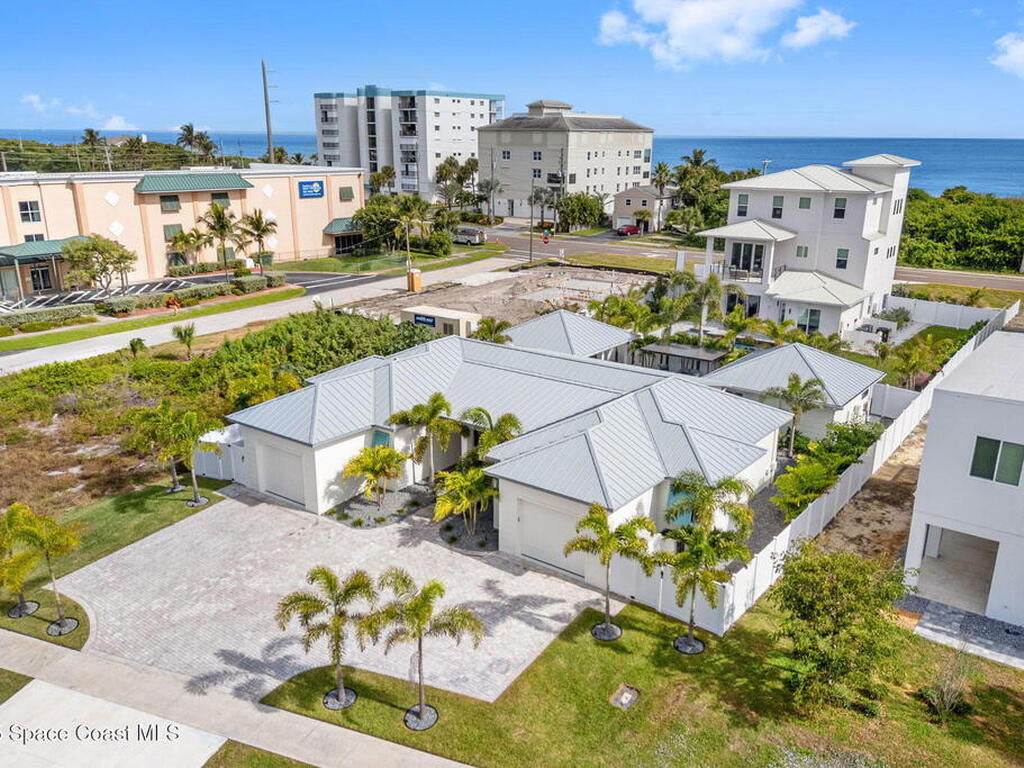 2021 S Orlando Avenue, Cocoa Beach, FL 32931