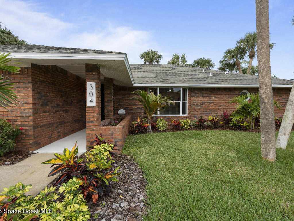 304 Arrowhead Lane, Melbourne Beach, FL 32951