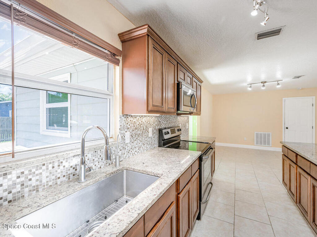 4185 Milwaukee Avenue, Melbourne, FL 32904