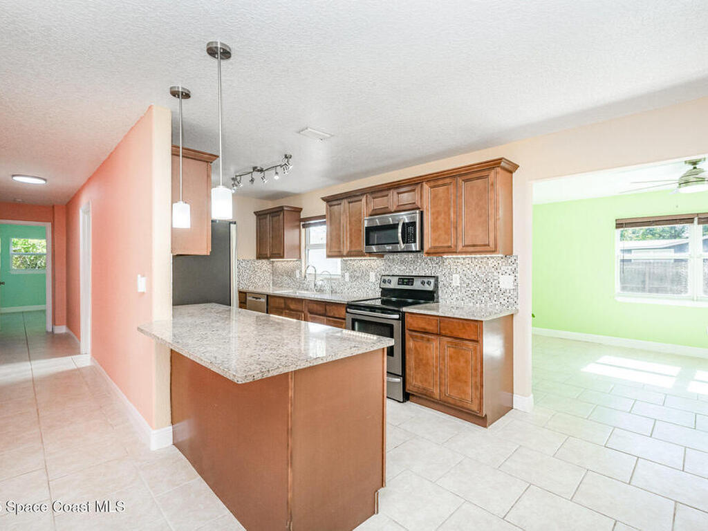 4185 Milwaukee Avenue, Melbourne, FL 32904