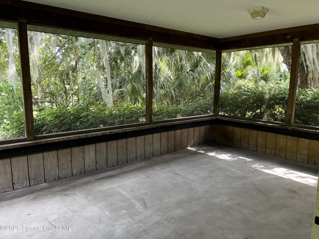 1805 Whispering Oaks Circle, Melbourne, FL 32934