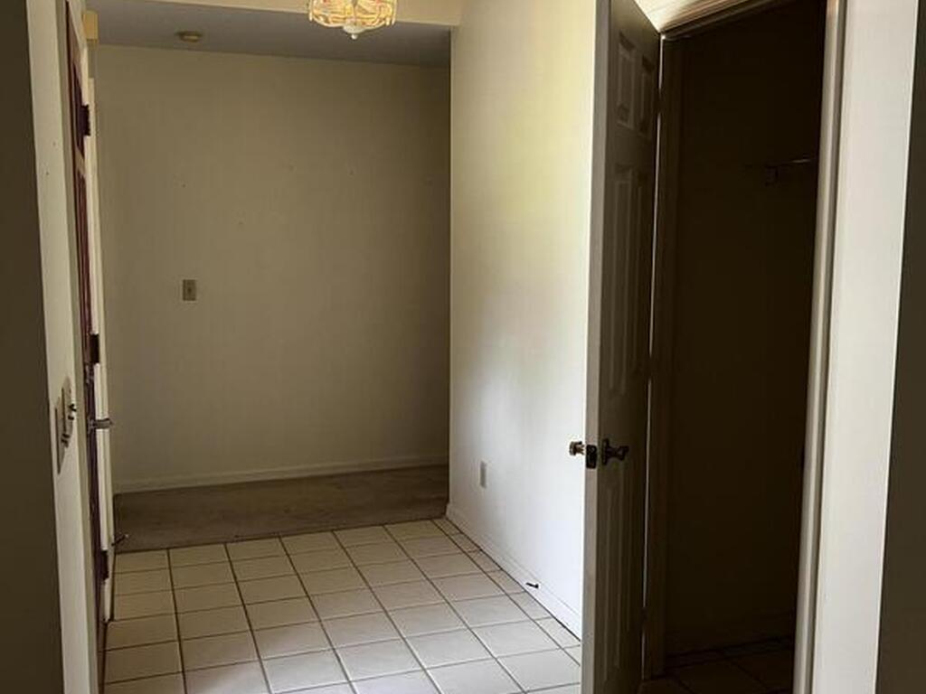 1805 Whispering Oaks Circle, Melbourne, FL 32934