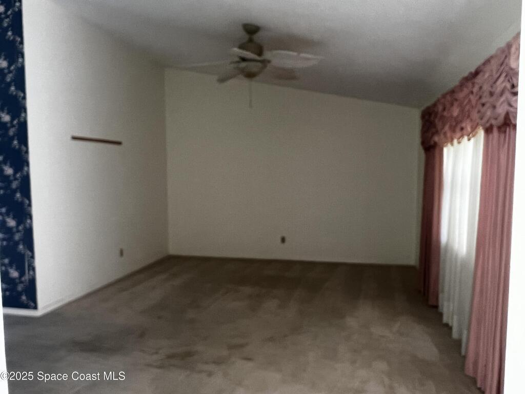 1805 Whispering Oaks Circle, Melbourne, FL 32934